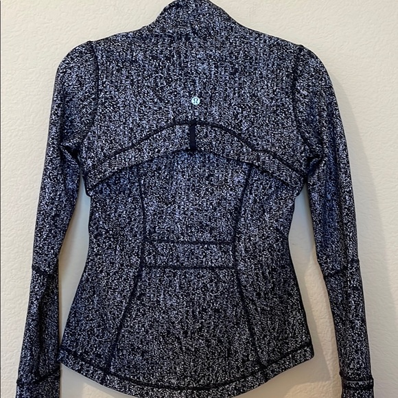 Lululemon athletic jacket - Picture 4 of 4